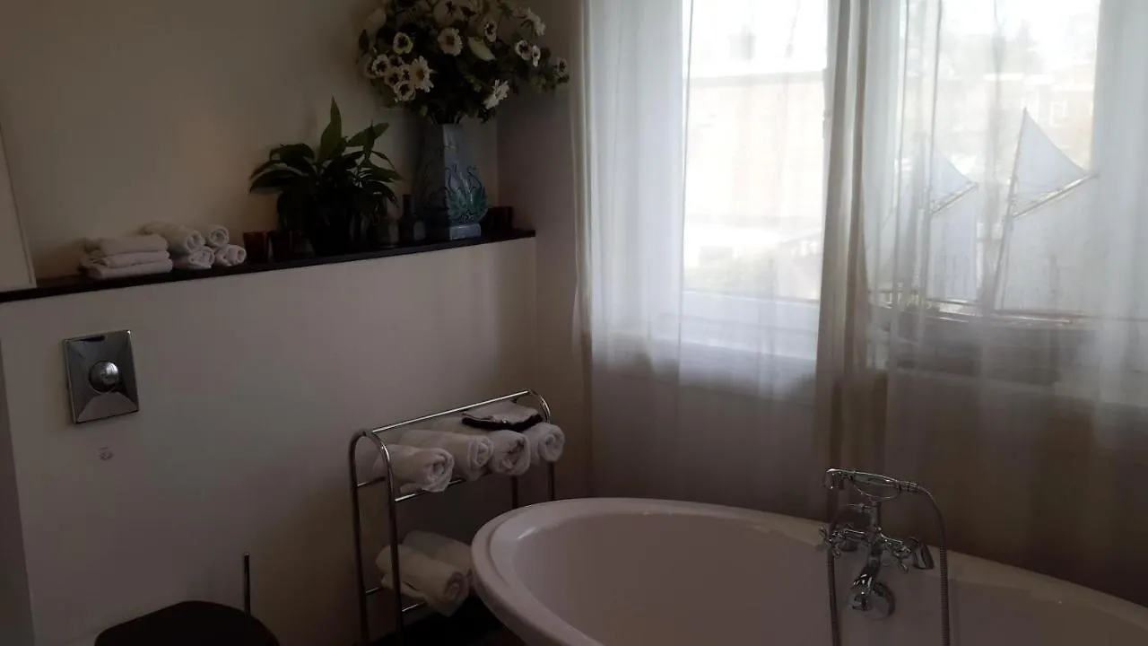 Nocleg ze śniadaniem Bed and Breakfast Place 2 Be Eindhoven